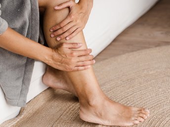 Venous Doppler ultrasound image for the diagnosis of Deep Vein Thrombosis (DVT).
